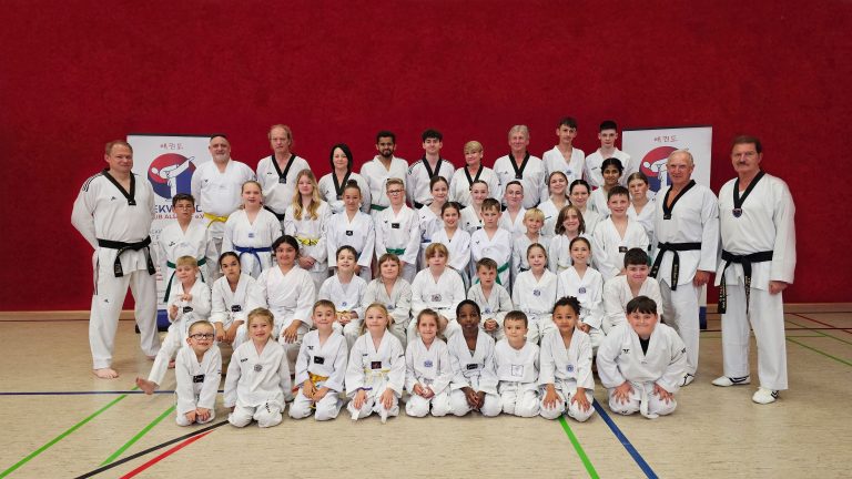 Taekwondo-Club-Alsdorf-Gruppenfoto-2024-768×432